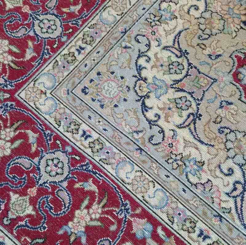 فروش فرش دست دوم 9 متری در ایران رکورد دار می باشد
